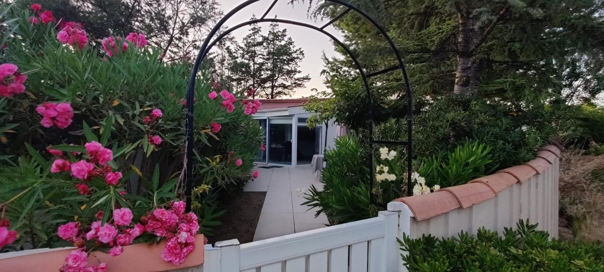 Maison Jardin Wifi - Climatisation - 100 M Plage Sauvage - 20 Min Perpignan Torreilles Kültér fotó